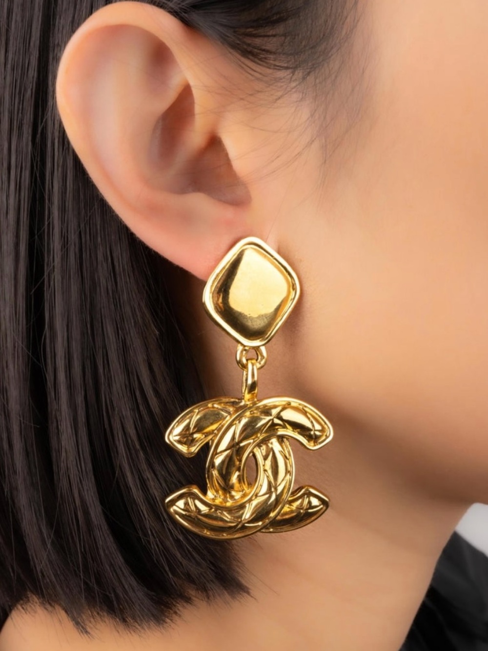 Quilted Logo Swing Drop Earrings Diamond Shape Top Stud for pierced Ears